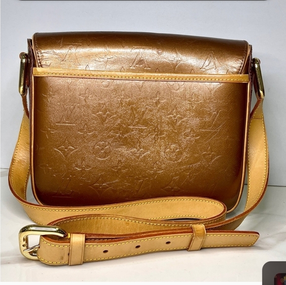 Auth BRONZE VERNIS CROSSBODY - Picture 3 of 10